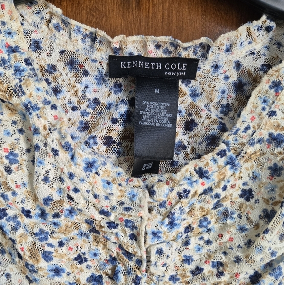 Kenneth Cole Floral Sleeveless Top - Cream and Blue - Picture 3 of 4